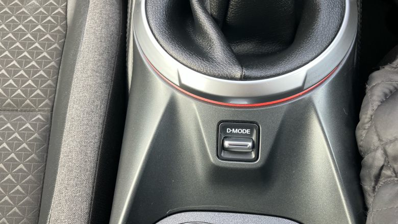 Nissan Juke 1.0 DiG-T N-Connecta 5dr Petrol Hatchback